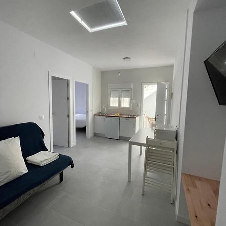 Ch II Apartments Zona De Ocio Nocturno كونيل ذي لا فرونتيرا المظهر الخارجي الصورة