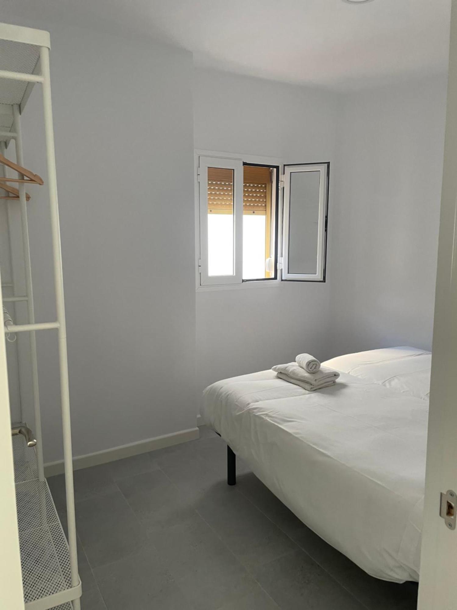 Ch II Apartments Zona De Ocio Nocturno كونيل ذي لا فرونتيرا المظهر الخارجي الصورة