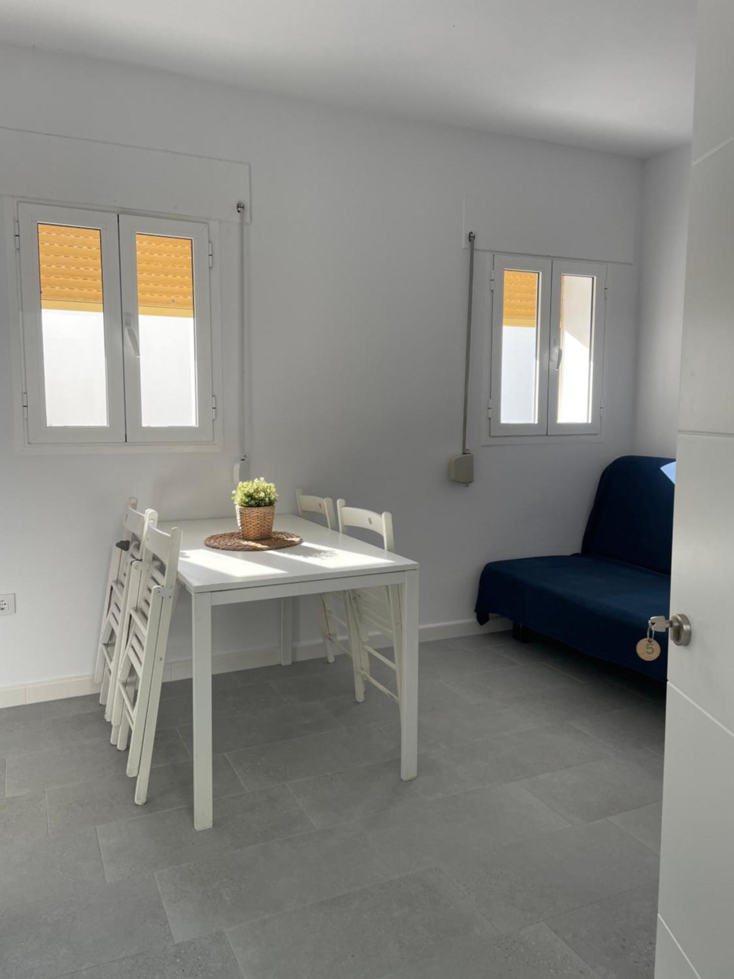 Ch II Apartments Zona De Ocio Nocturno كونيل ذي لا فرونتيرا المظهر الخارجي الصورة