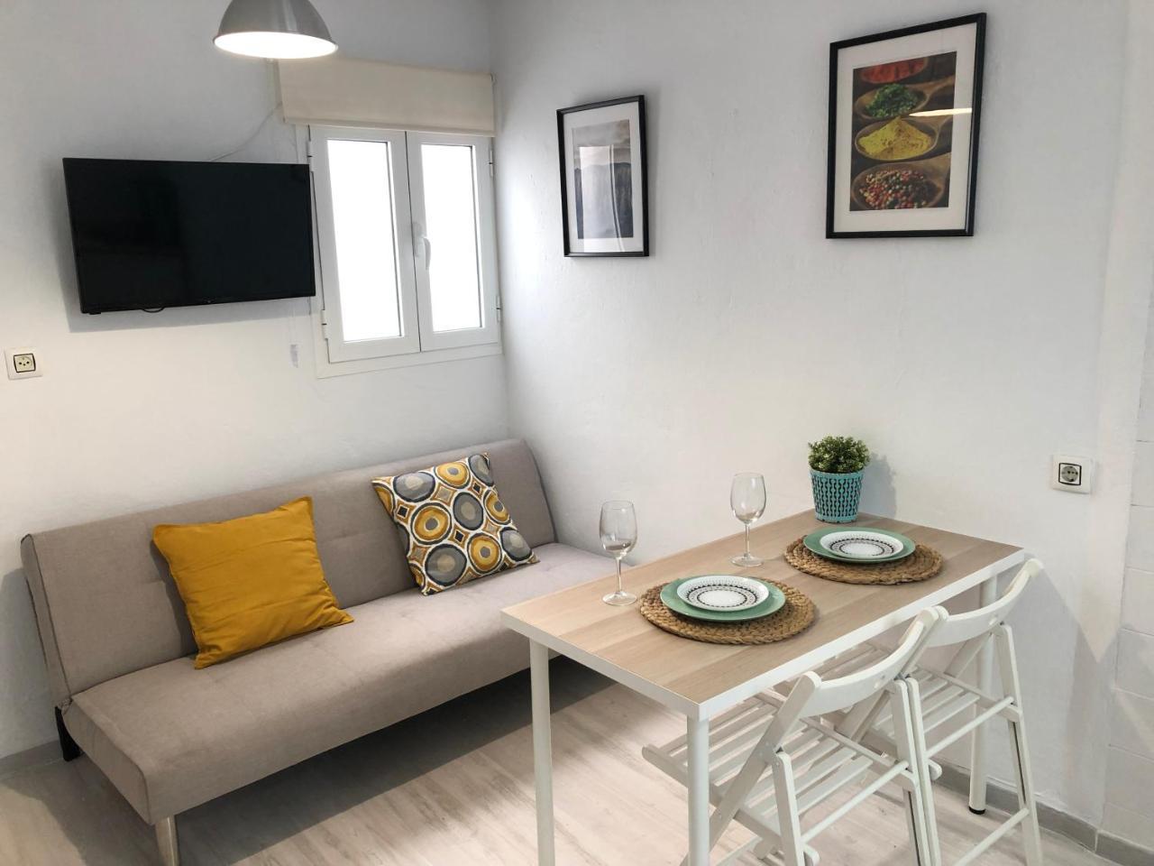 Ch II Apartments Zona De Ocio Nocturno كونيل ذي لا فرونتيرا المظهر الخارجي الصورة